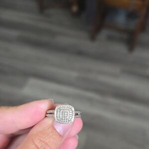 Stunning Silver Diamond Halo Ring